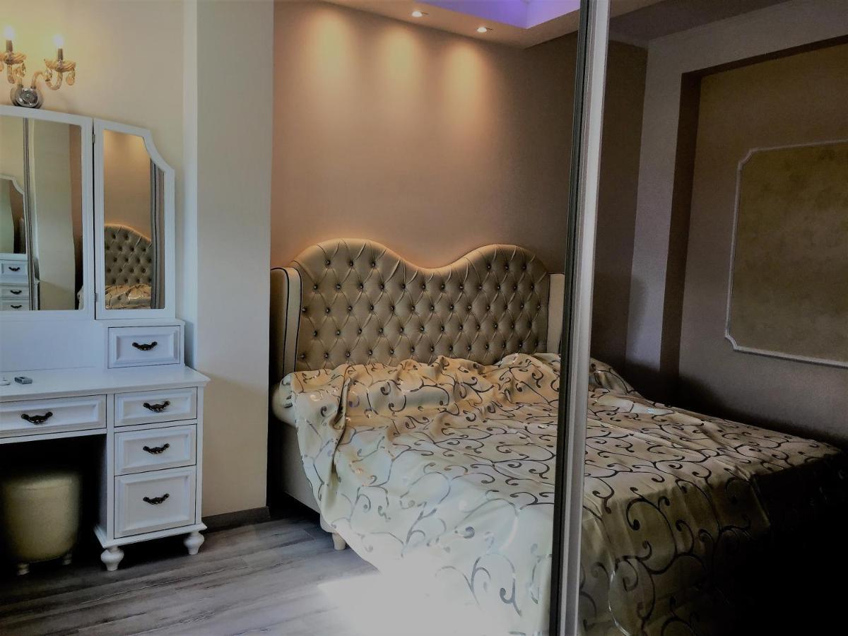 Royal Queen And King Luxury Apartment Sarandë Eksteriør billede