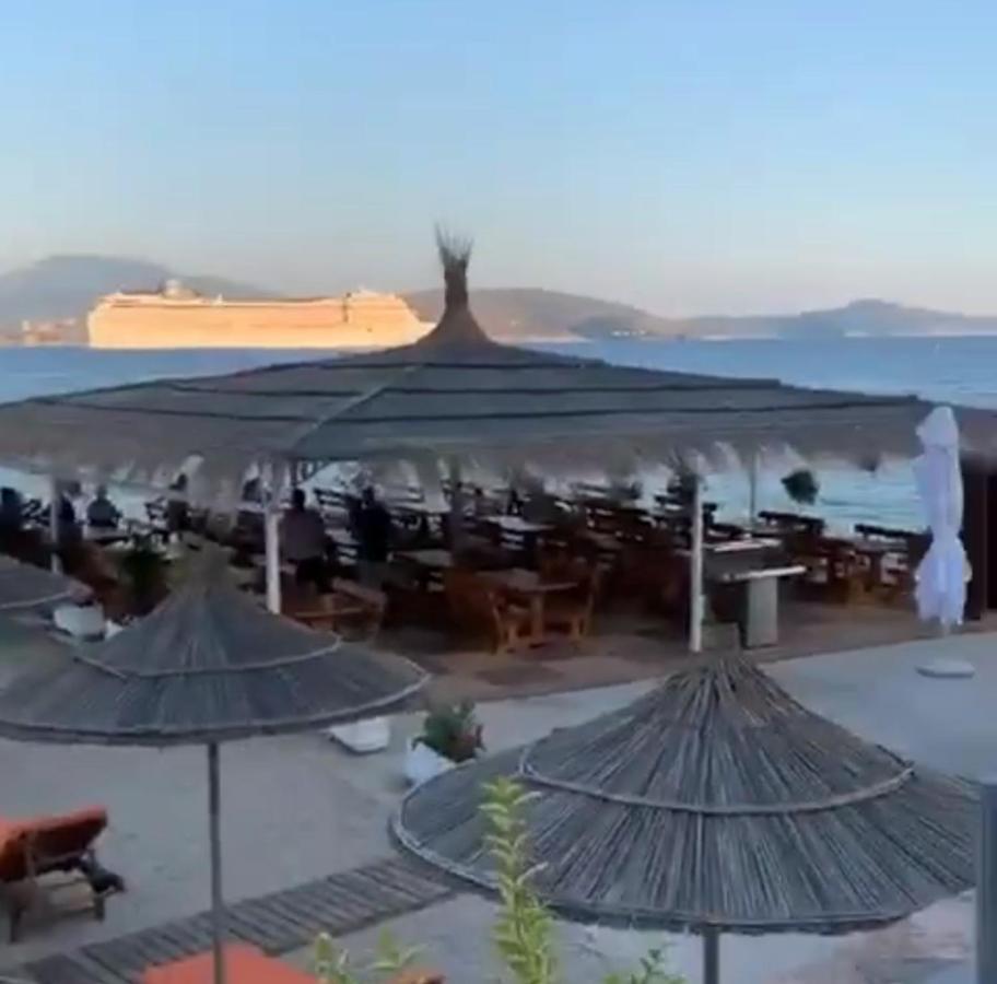 Royal Queen And King Luxury Apartment Sarandë Eksteriør billede